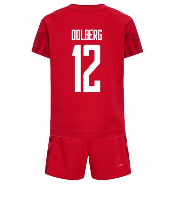 Danmark Kasper Dolberg #12 Replika Babytøj Hjemmebanesæt Børn VM 2022 Kortærmet (+ Korte bukser)